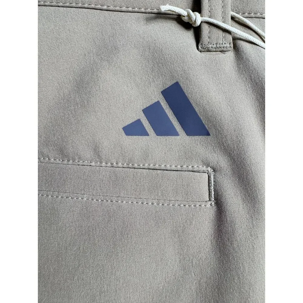 Adidas Ultimate 365 10-Inch Golf Shorts khaki Size 32 NWT